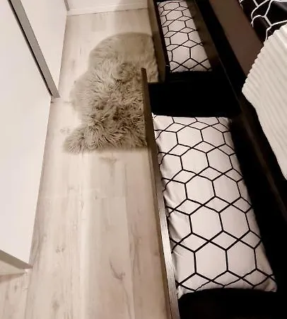 New Modern Selfcheckin Publicfreeparking Highspeed Wifi Kingsizebed Apartament *