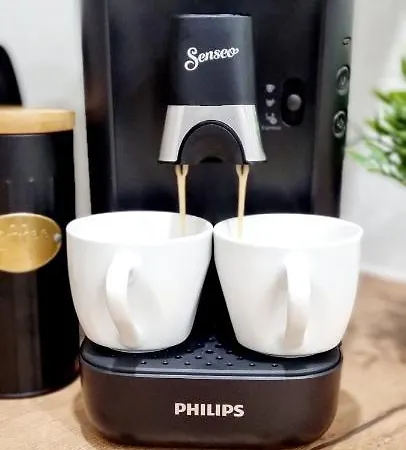 New Modern Selfcheckin Publicfreeparking Highspeed Wifi Kingsizebed *