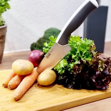 Apartament New Modern Selfcheckin Publicfreeparking Highspeed Wifi Kingsizebed