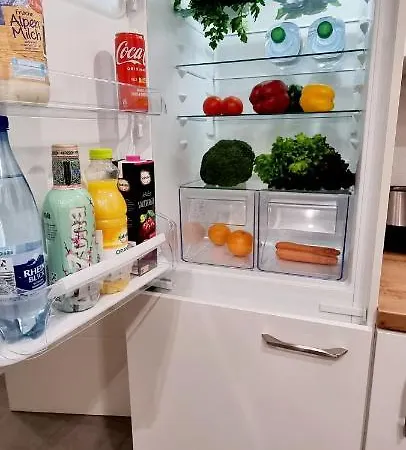 New Modern Selfcheckin Publicfreeparking Highspeed Wifi Kingsizebed דירה *