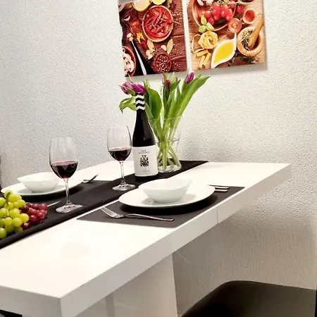 New Modern Selfcheckin Publicfreeparking Highspeed Wifi Kingsizebed Apartament Baden-Baden