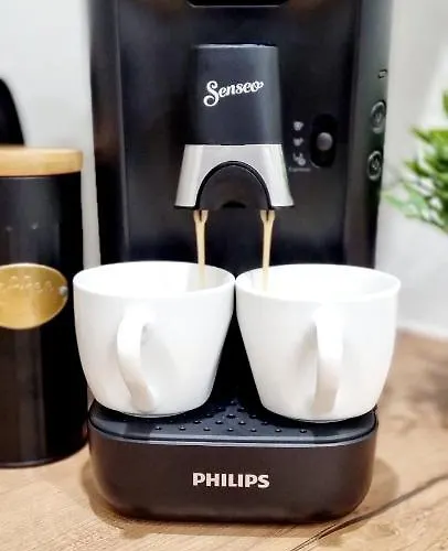 New Modern Selfcheckin Publicfreeparking Highspeed Wifi Kingsizebed *