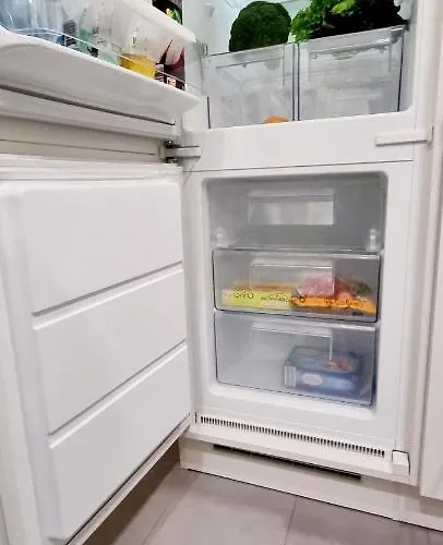 New Modern Selfcheckin Publicfreeparking Highspeed Wifi Kingsizebed Apartman