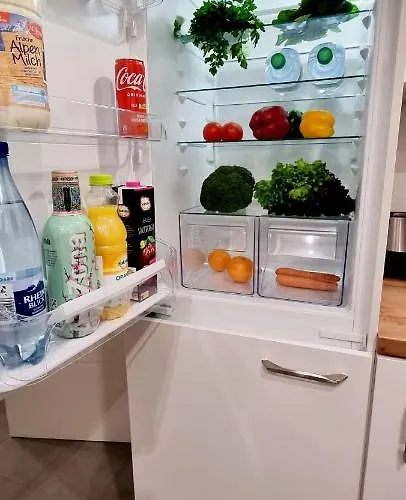 New Modern Selfcheckin Publicfreeparking Highspeed Wifi Kingsizebed Apartman *